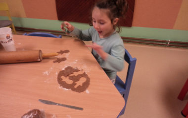 Adventní čas - perníčky 319 380x240