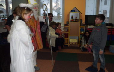 školní rok 2012 -2013 - Mikuláš 2012 88 380x240