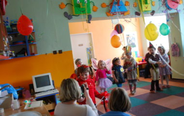 školní rok 2010 - 2011 - brez.2011 19 380x240