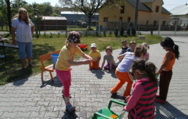 školní rok 2010 - 2011 - děts.den 2011 20 380x240