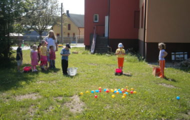 školní rok 2010 - 2011 - děts.den 2011 21 380x240