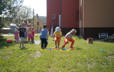 školní rok 2010 - 2011 - děts.den 2011 22 380x240