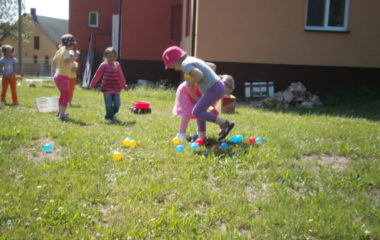 školní rok 2010 - 2011 - děts.den 2011 24 380x240