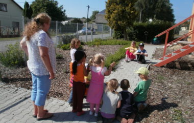 školní rok 2010 - 2011 - děts.den 2011 4 380x240