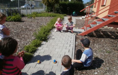 školní rok 2010 - 2011 - děts.den 2011 6 380x240