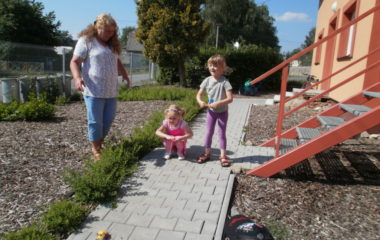 školní rok 2010 - 2011 - děts.den 2011 7 380x240