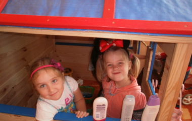 školní rok 2011 - 2012 - dětský den 2012 10 380x240