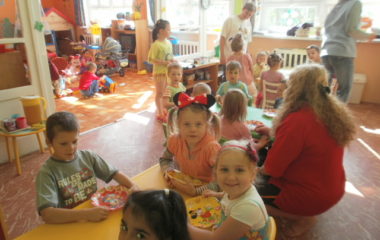 školní rok 2011 - 2012 - dětský den 2012 380x240