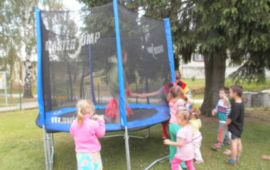 školní rok 2011 - 2012 - dětský den 2012 41 380x240