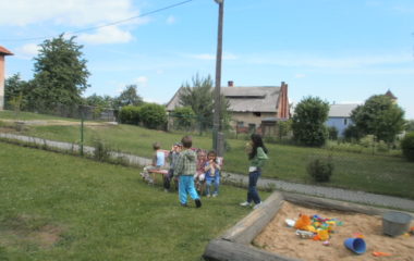 školní rok 2011 - 2012 - dětský den 2012 42 380x240