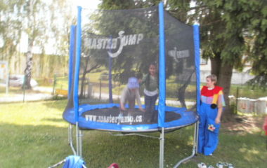 školní rok 2011 - 2012 - dětský den 2012 43 380x240