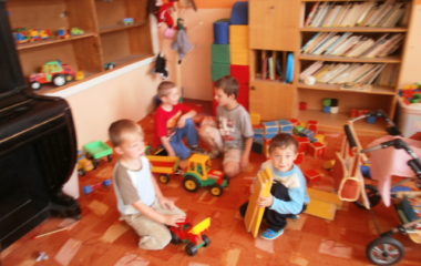 školní rok 2011 - 2012 - dětský den 2012 8 380x240