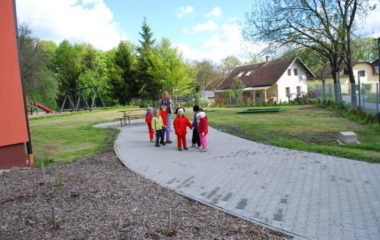 školní rok 2010 - 2011 - duben 2011 355 380x240