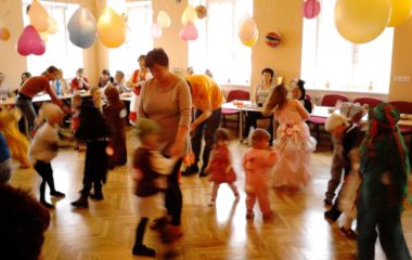 školní rok 2012 -2013 - karneval 2013 27 380x240