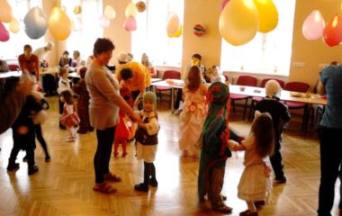 školní rok 2012 -2013 - karneval 2013 34 380x240