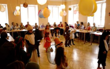 školní rok 2012 -2013 - karneval 2013 5 380x240