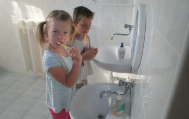 školní rok 2011 - 2012 - rozl.čer.2012 39 380x240