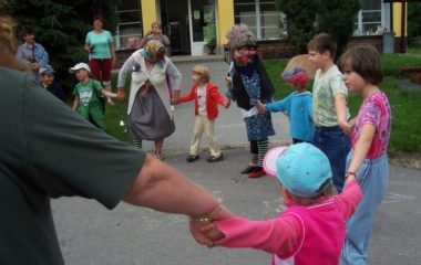 školní rok 2008 - 2009 - rozloučení 2009 Bohušov 007 380x240