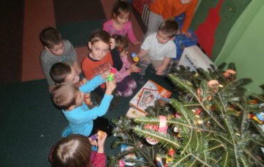 školní rok 2013 - 2014 - vánoce 13 380x240