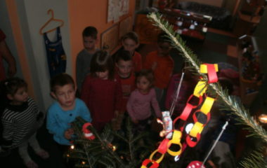 školní rok 2013 - 2014 - vánoce 18 380x240