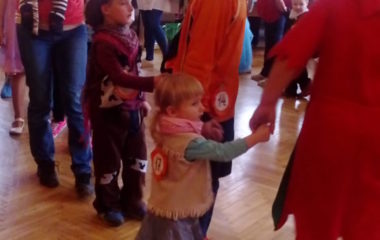 školní rok 2015 - 2016 - karneval 2016 40 380x240