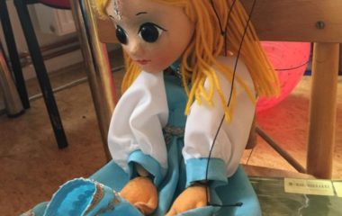 v knihovně - IMG 20190329 WA0020 380x240