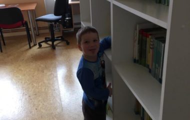 v knihovně - IMG 20190329 WA0026 380x240