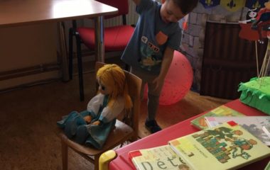 v knihovně - IMG 20190329 WA0038 380x240