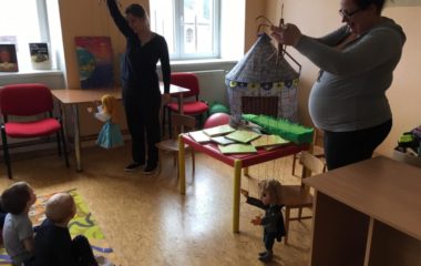 v knihovně - IMG 20190329 WA0044 380x240