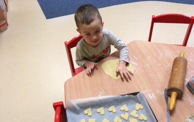 zdobili jsme perníčky a pekli cukrovíčko - IMG 20191224 WA0025 380x240