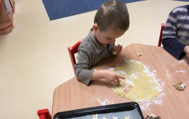 zdobili jsme perníčky a pekli cukrovíčko - IMG 20191224 WA0037 380x240