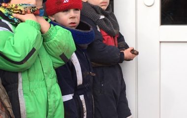 únor plný her s pěnou, sněhuláky a "kostráčky" - IMG 20210212 WA0014 380x240