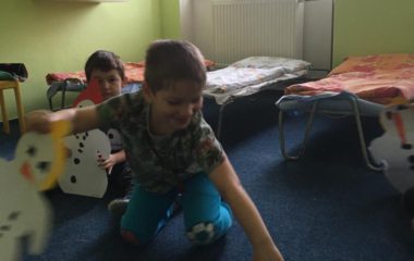 únor plný her s pěnou, sněhuláky a "kostráčky" - IMG 20210212 WA0053 380x240