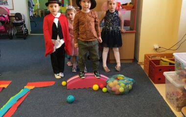 karneval ve školce - IMG 20220310 WA0114 380x240