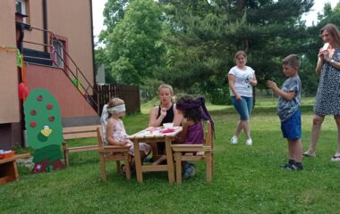 loučení se školkou :-) - IMG 20230620 152557 380x240
