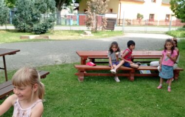loučení se školkou :-) - IMG 20230620 155558 380x240