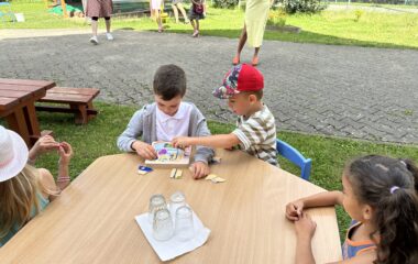 pasování našich předškoláků :-) - IMG 3906 380x240