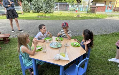 pasování našich předškoláků :-) - IMG 3938 380x240