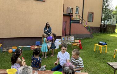 pasování našich předškoláků :-) - IMG 3954 380x240