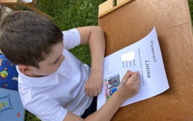 pasování našich předškoláků :-) - IMG 3958 380x240