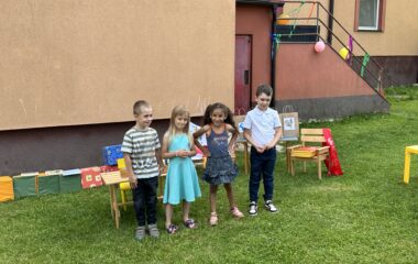 pasování našich předškoláků :-) - IMG 3964 380x240