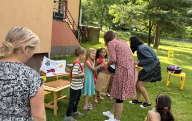 pasování našich předškoláků :-) - IMG 3975 380x240