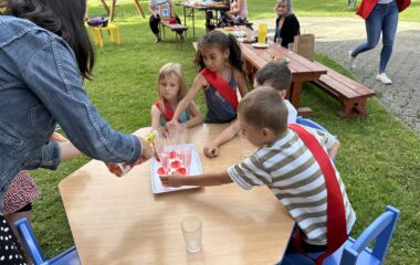 pasování našich předškoláků :-) - IMG 3989 380x240
