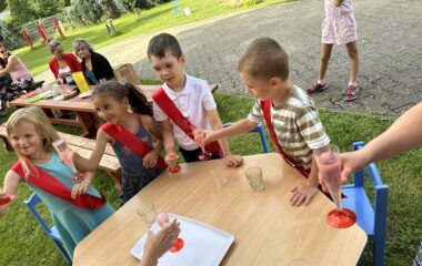 pasování našich předškoláků :-) - IMG 3993 380x240