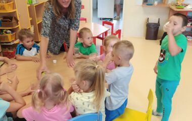 huráááá - začínají prázdniny - be259ec7 e9c4 45b5 a721 33e2d36087f9 380x240