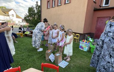 "Ahoj školko" - loučení s předškoláky - IMG 3335 380x240