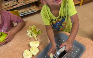 jablíčko hraní ... - 78E1F2AF A83D 484B 8BB8 F8E7F98CC88F 380x240