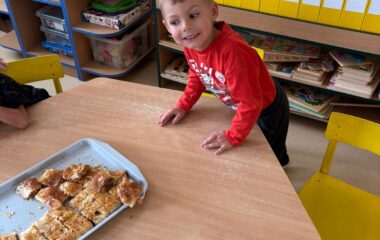 jablíčko hraní ... - B3A94A2B 01E5 4BD3 91F4 249BD782CBC0 380x240