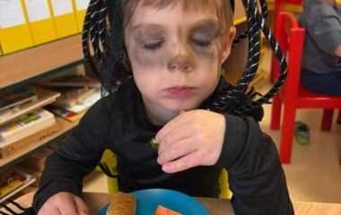 halloween p&aacute;rty - 4c05a179 5a11 45e6 9a53 379d00ab8325 380x240