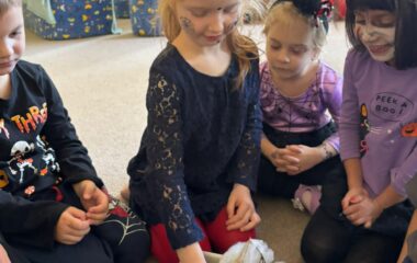 halloween p&aacute;rty - 64093b8a a541 4e67 9aaa 30e3cdc20d5b 380x240